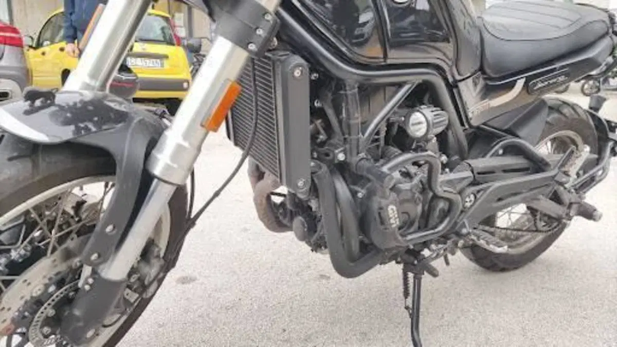 Benelli Leoncino 500 Trail (2021 - 26)  (2)