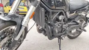 Benelli Leoncino 500 Trail (2021 - 26)  (2)