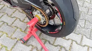 MV Agusta F4 1000 RR (2010 - 11)  (5)