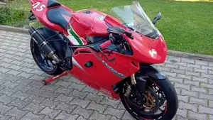 MV Agusta F4 1000 RR (2010 - 11)  (9)