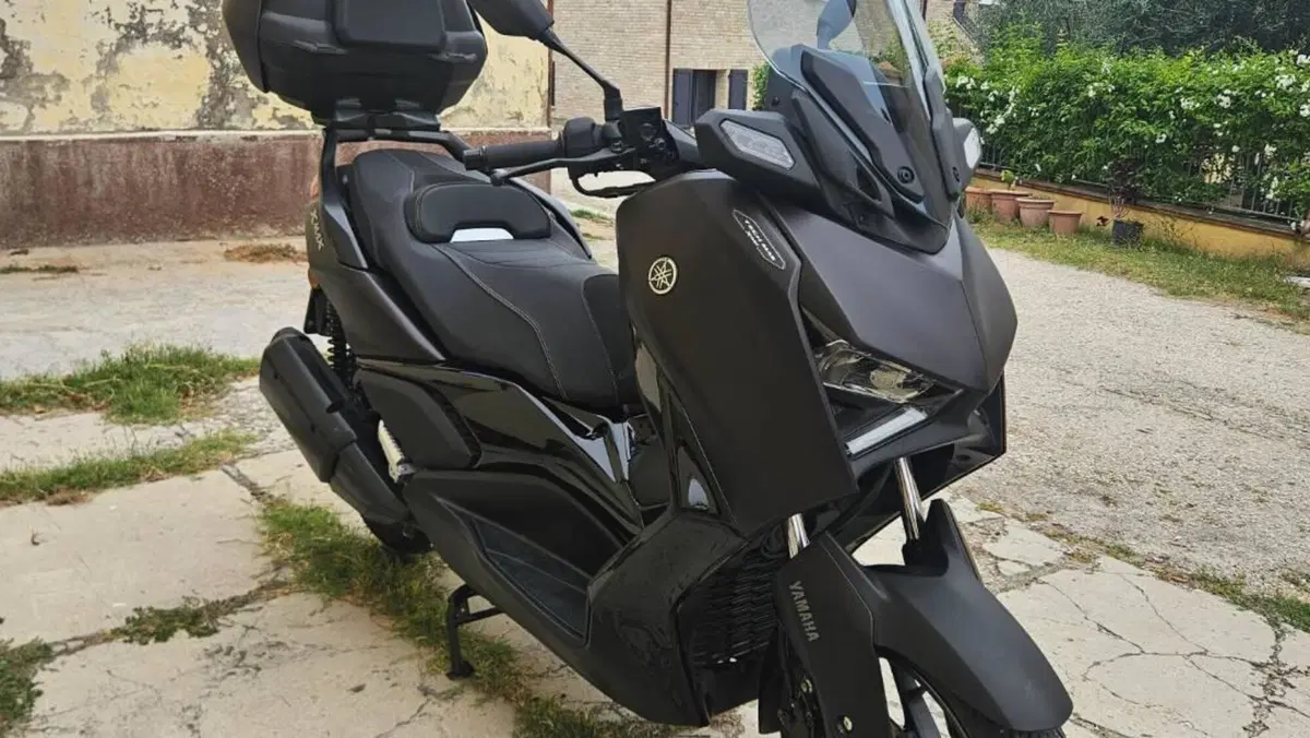Yamaha X-Max 300 Tech Max (2025 - 26) 