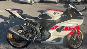 Yamaha YZF R7 World GP 60th Anniversary (2022 - 23)  (4)
