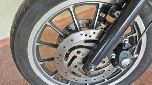 Harley-Davidson 883 R (2006 - 07) - XL 883R  (3)