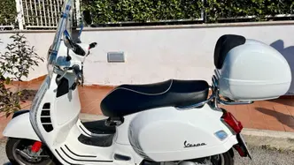 Vespa GTS 300 Super (2017 - 18) usata