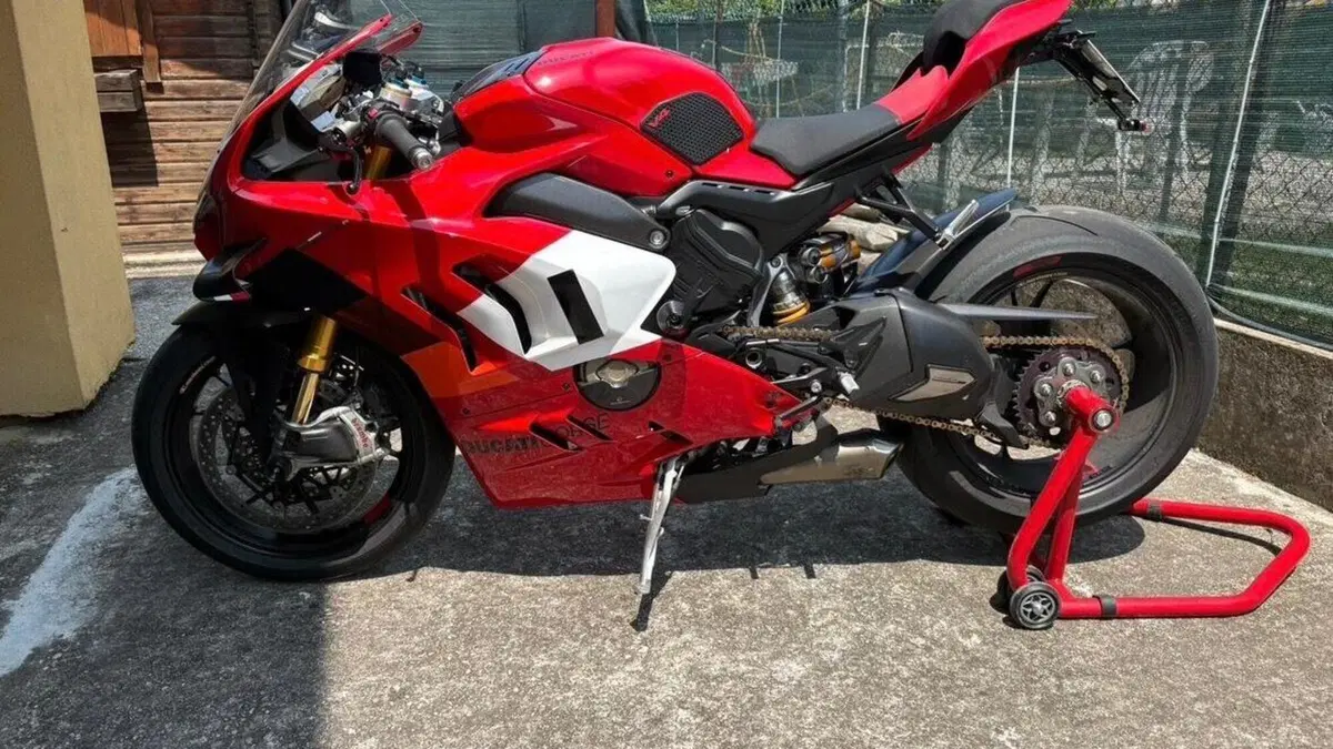 Ducati Panigale V4 S (2022 - 24)  (2)