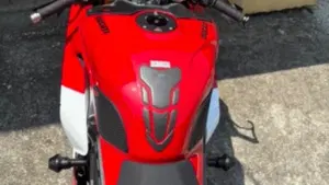 Ducati Panigale V4 S (2022 - 24)  (4)