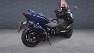 Yamaha T-Max 560 (2022 - 24)  (2)