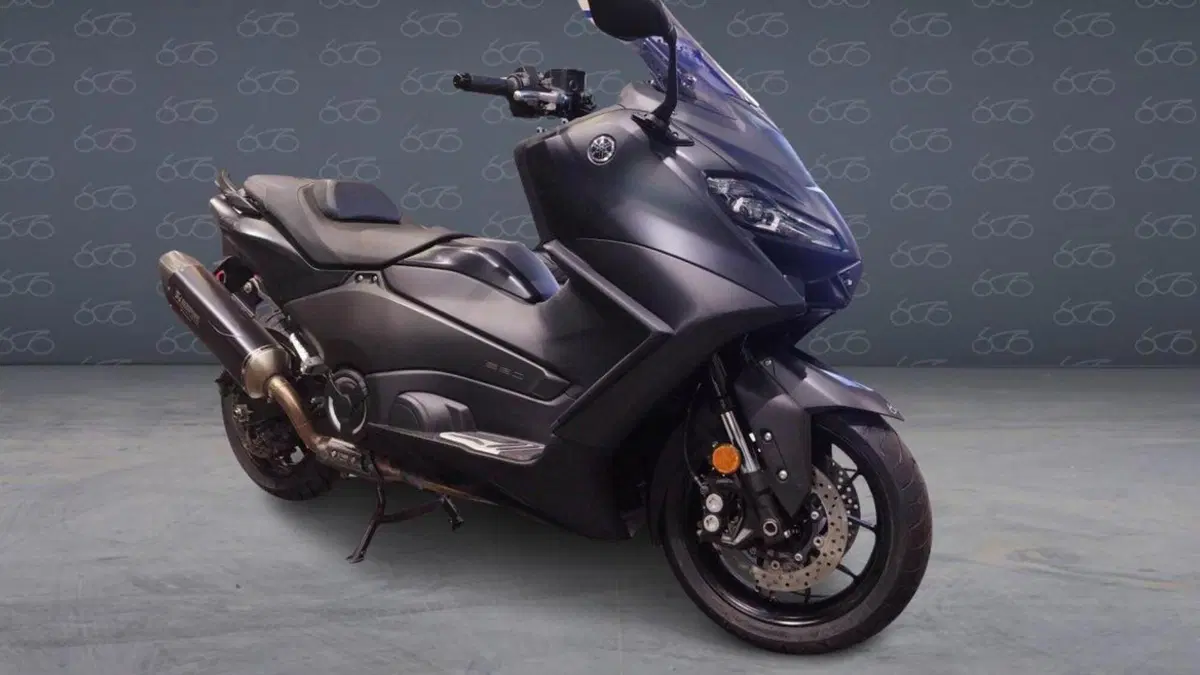Yamaha T-Max 560 (2022 - 24)  (3)