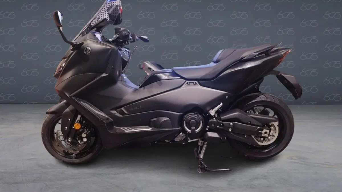 Yamaha T-Max 560 (2022 - 24)  (4)