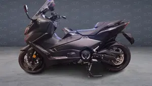 Yamaha T-Max 560 (2022 - 24)  (4)