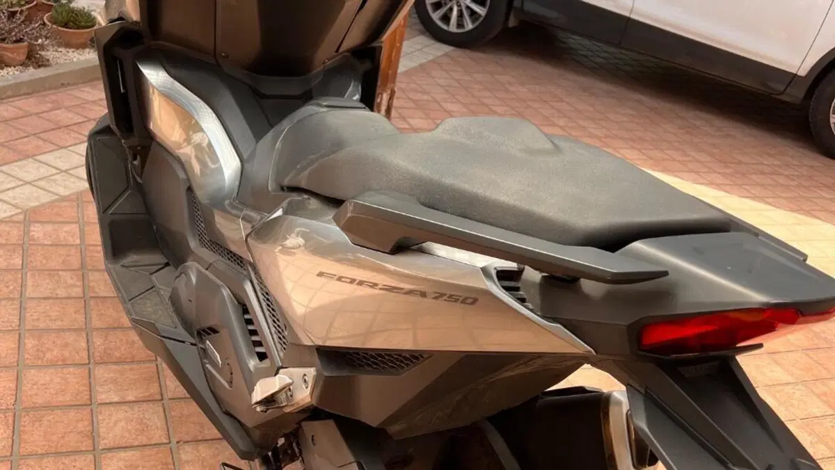 Honda Forza 750 (2025 - 26)  (5)