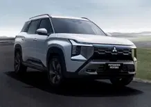 Mitsubishi Pajero 2027, prime immagini dal vivo: il fuoristrada torna e conquista gli appassionati