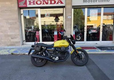 Moto Guzzi V7 Stone (2021 - 24) - Annuncio 10074761