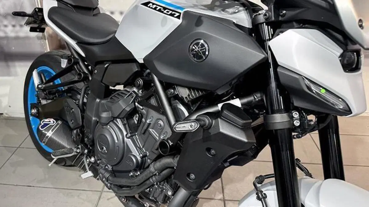 Yamaha MT-07 Y-AMT (2025 - 26)  (6)