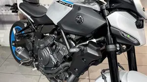 Yamaha MT-07 Y-AMT (2025 - 26)  (6)