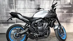 Yamaha MT-07 Y-AMT (2025 - 26)  (8)