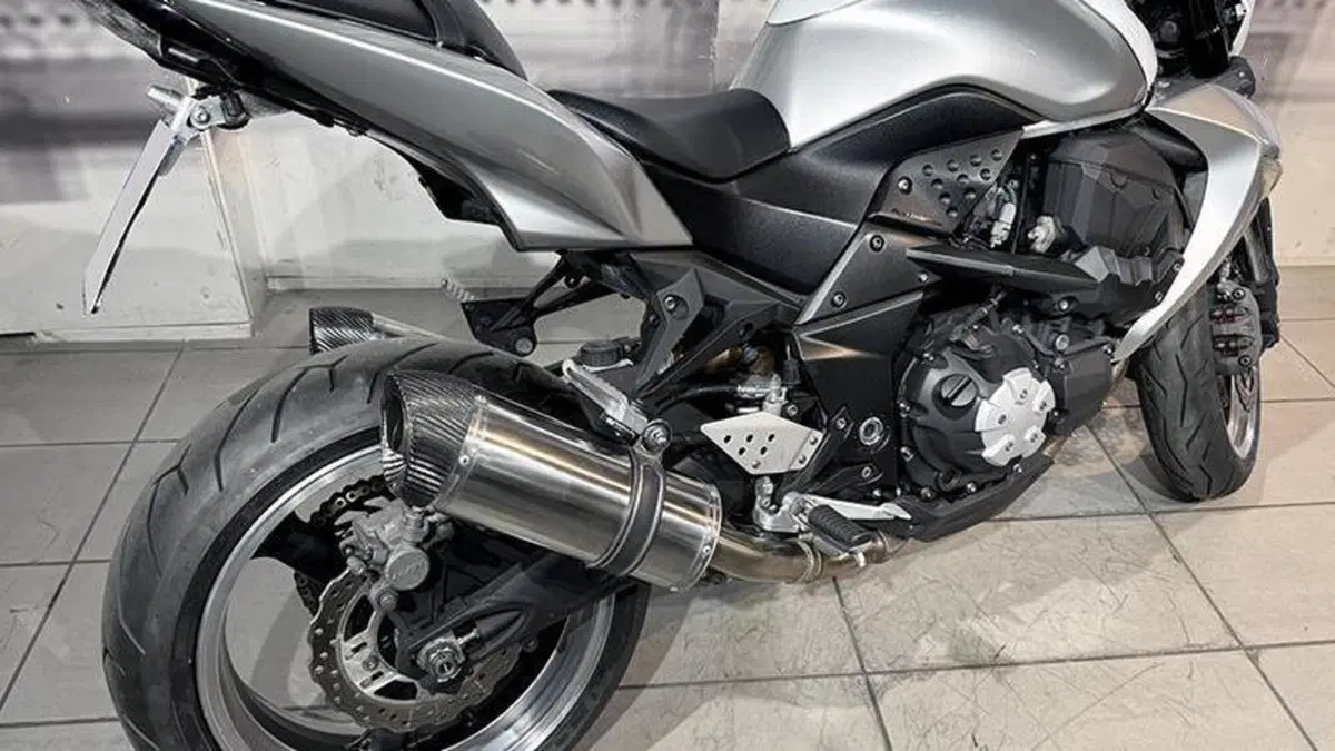 Kawasaki Z 1000 (2007 - 09)  (4)