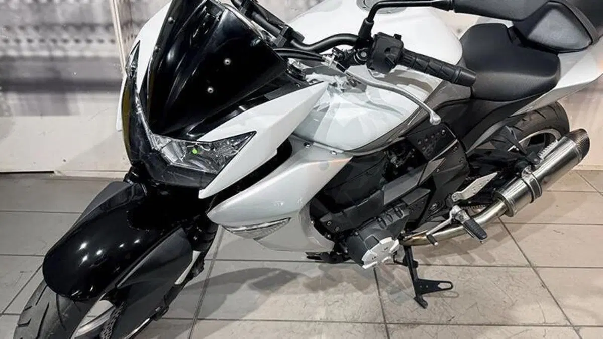 Kawasaki Z 1000 (2007 - 09)  (8)