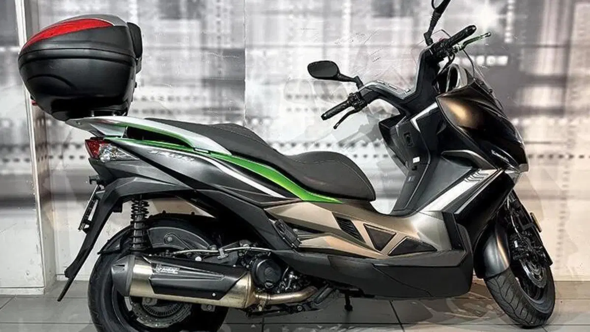 Kawasaki J 300 ABS (2014 - 16)  (8)