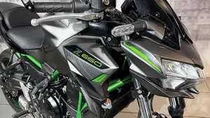 Kawasaki Z 650 (2021 - 24)  (6)