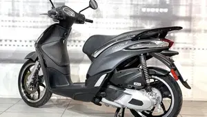 Piaggio Liberty 150 ABS (2017 - 20)  (2)
