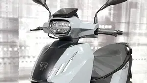 Peugeot Tweet 125 FL GT ABS (2024)  (5)