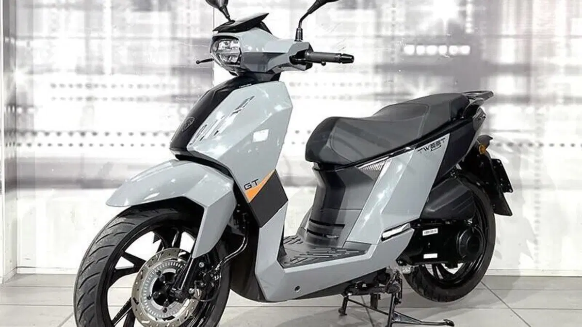 Peugeot Tweet 125 FL GT ABS (2024)  (7)