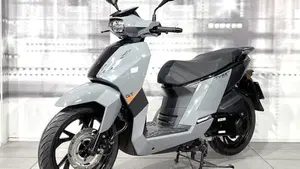 Peugeot Tweet 125 FL GT ABS (2024)  (7)