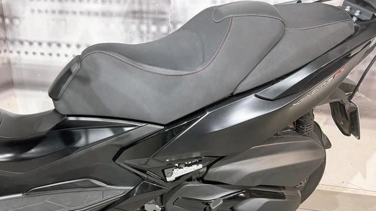 Kymco Xciting VS 400i (2023 - 26)  (9)