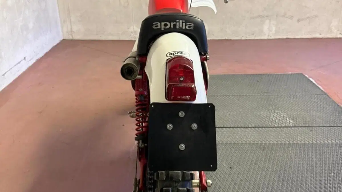 Aprilia   (2)