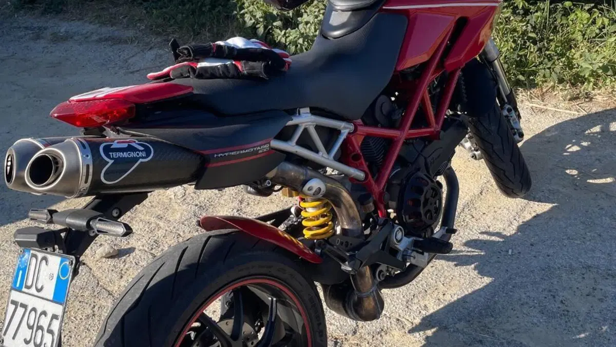 Ducati Hypermotard 1100 (2007 - 09)  (6)