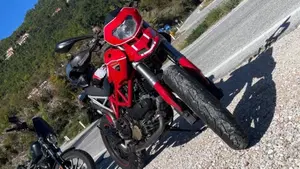 Ducati Hypermotard 1100 (2007 - 09)  (7)