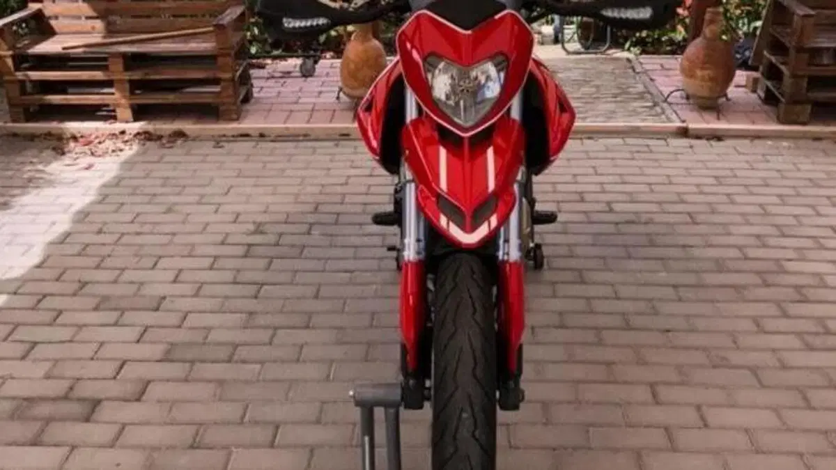 Ducati Hypermotard 1100 (2007 - 09)  (11)