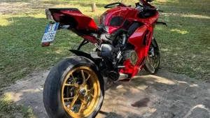 Ducati Panigale V4 (2022 - 24)  (3)