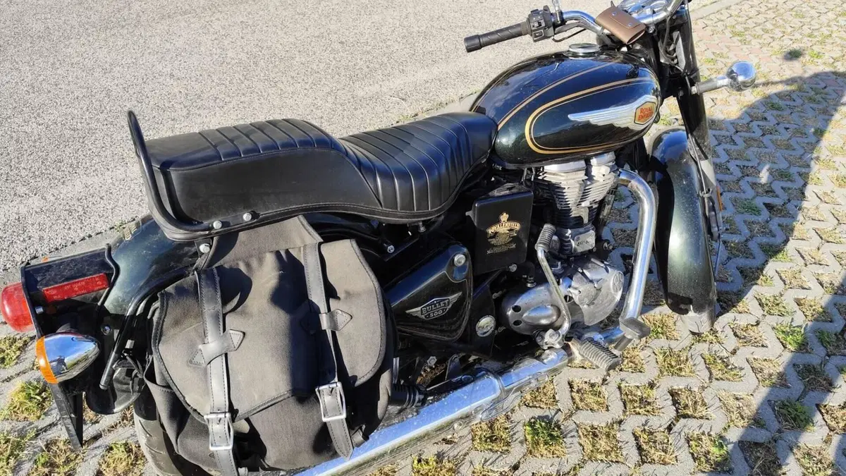 Royal Enfield Bullet 500 EFI STD - Entry Level (2017 - 20)  (7)