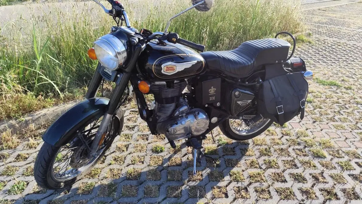 Royal Enfield Bullet 500 EFI STD - Entry Level (2017 - 20)  (8)
