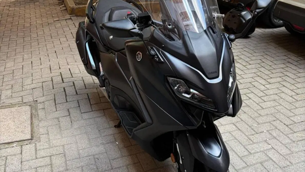 Yamaha T-Max 560 (2022 - 24)  (5)