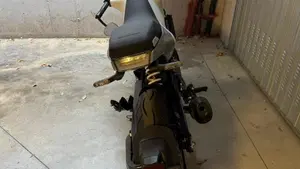 Husqvarna Vitpilen 401 (2021 - 23)  (4)
