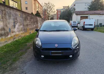 Fiat Punto 1.3 MJT II 75 CV 5 porte Lounge (4)