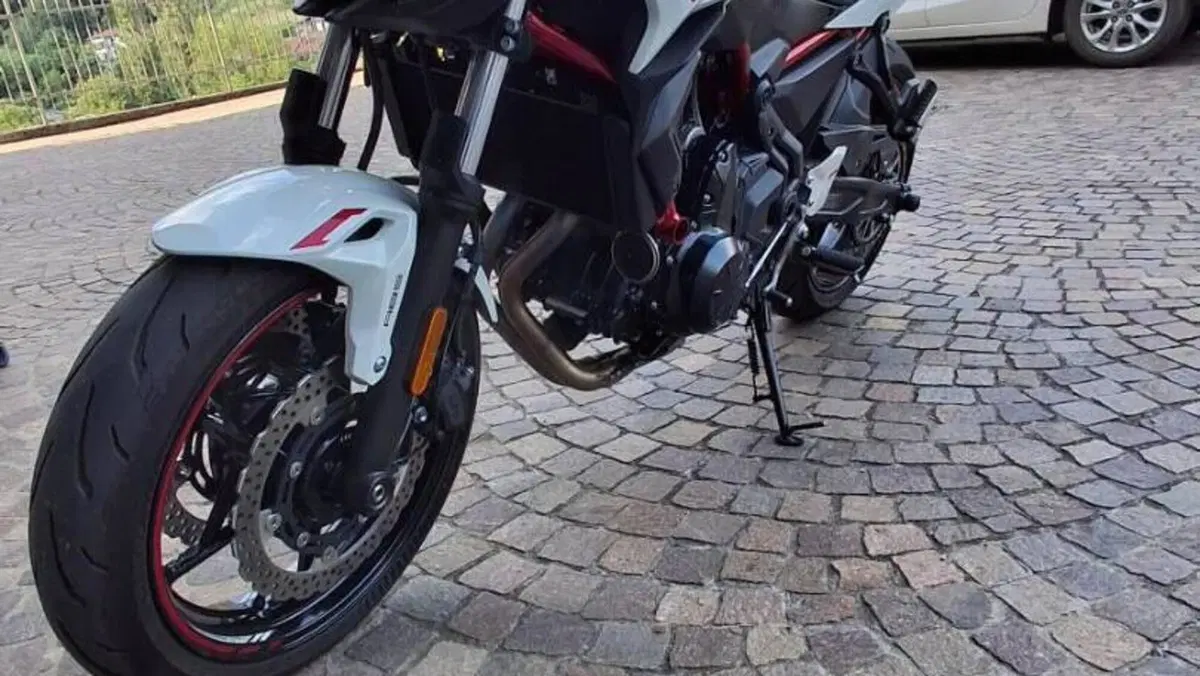 Kawasaki Z 650 (2021 - 24)  (2)