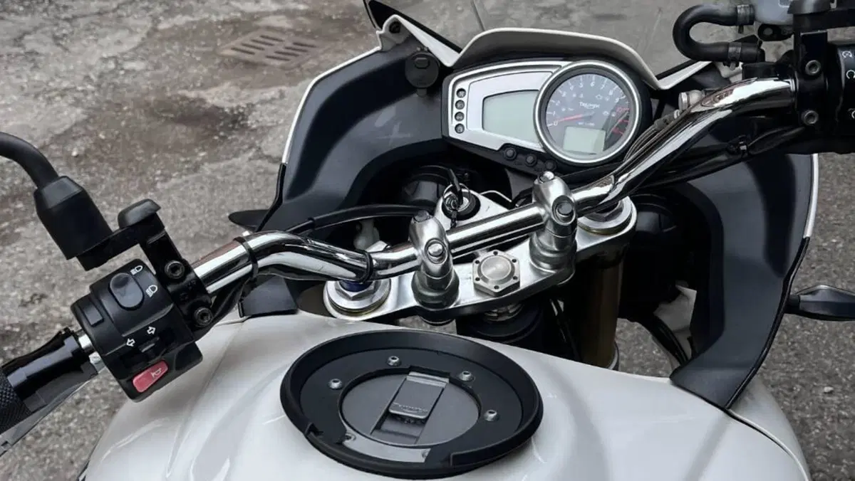 Triumph Tiger 1050 (2006 - 12)  (4)