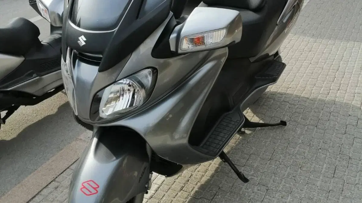 Suzuki Burgman AN 650 Executive (2004 - 06)  (3)