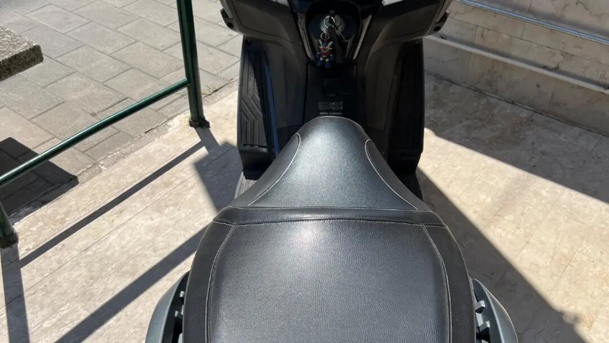 Kymco Downtown 350i ABS (2016 - 20)  (4)