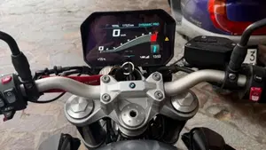 Bmw F 900 R (2021 - 24)  (6)