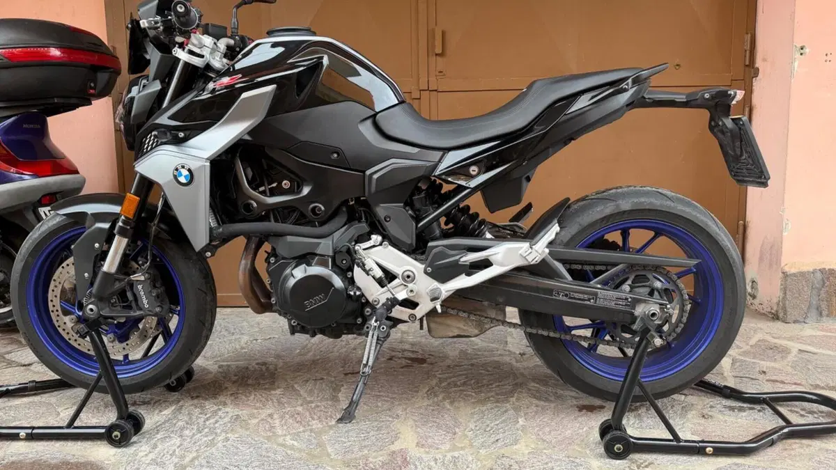 Bmw F 900 R (2021 - 24)  (7)
