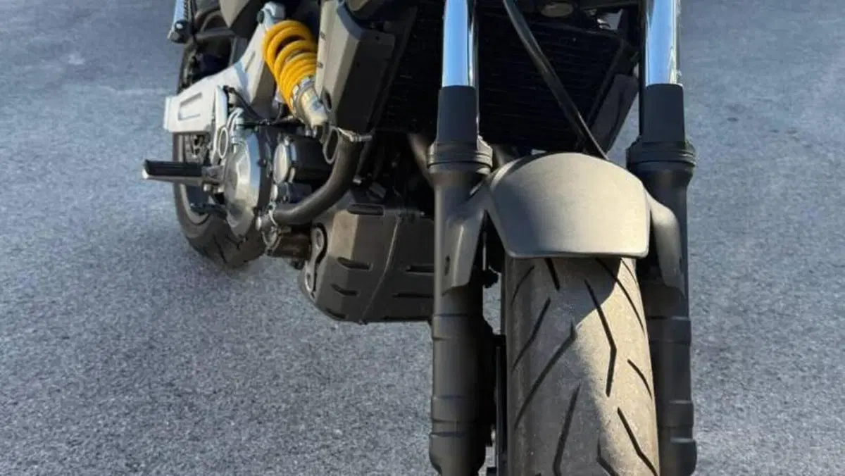 Yamaha MT-03 (2006 - 14)  (2)