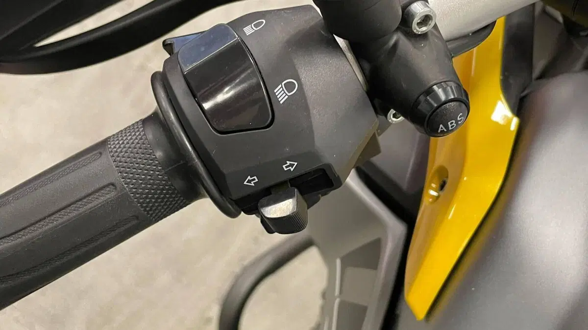 Voge 300 GY Rally (2022)  (9)