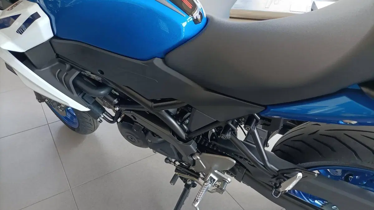 Suzuki SV-7GX (2026)  (6)