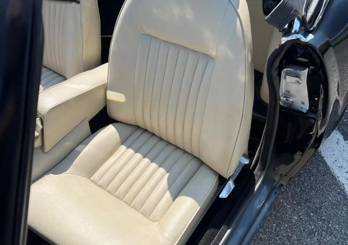Triumph Spitfire   (17)