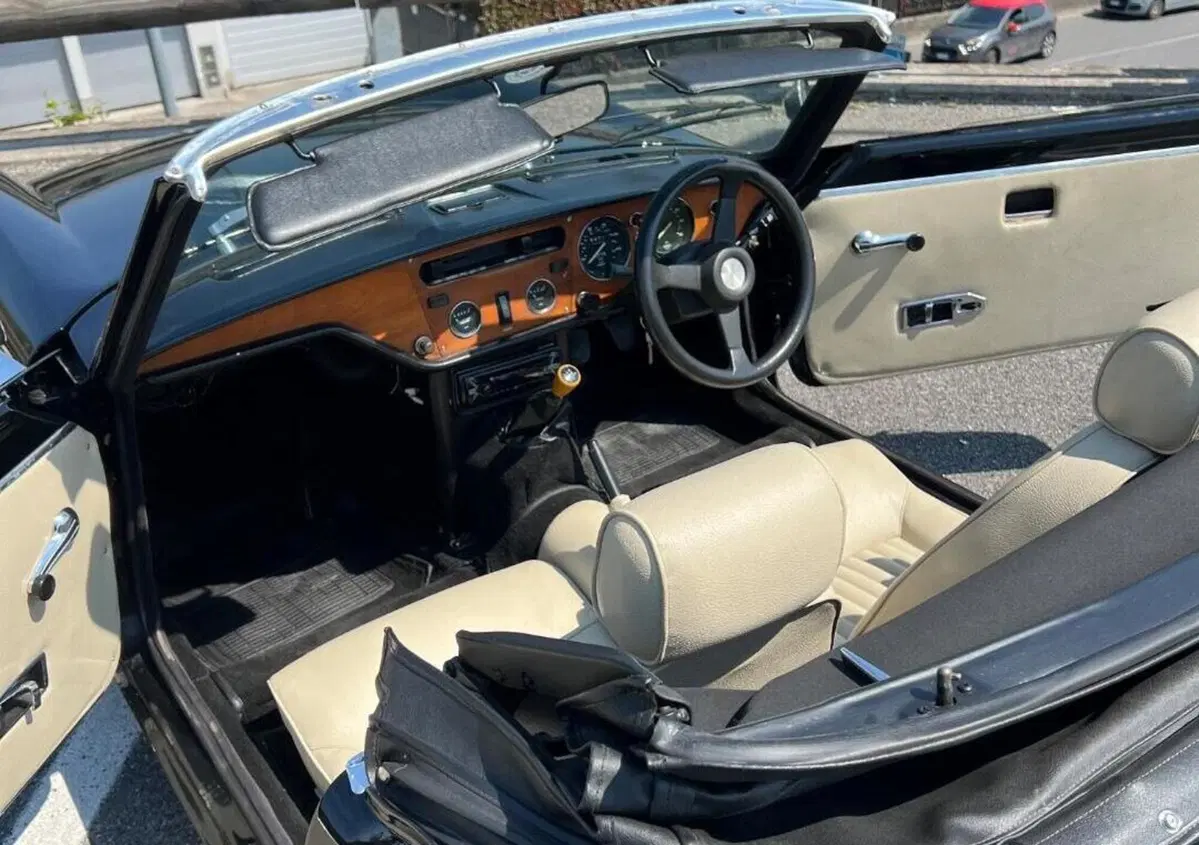 Triumph Spitfire   (18)